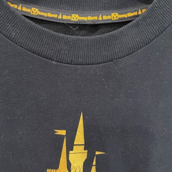 Disneyland Resort Black and Gold Castle Pullover Sweatshirt Adult Size Large - Picture 4 of 5